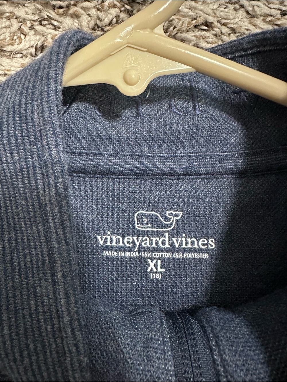 Vineyard Vines boys XL Navy Half-Zip Pullover - Picture 4 of 4